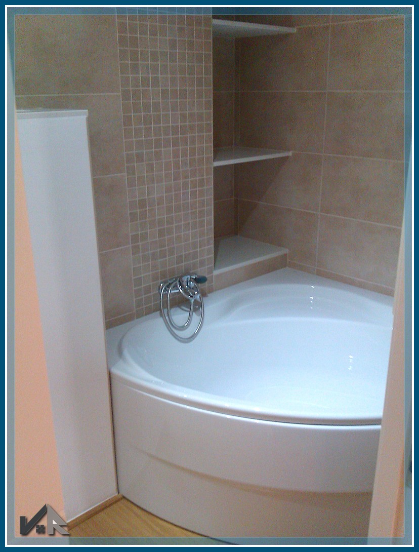 detalle lavabo doble madera clara baño familiar reformado Valencia