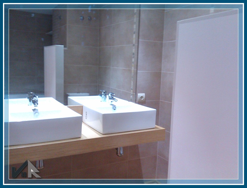 zona bañera semicircular infantil baño familiar Mestalla Valencia Reformas