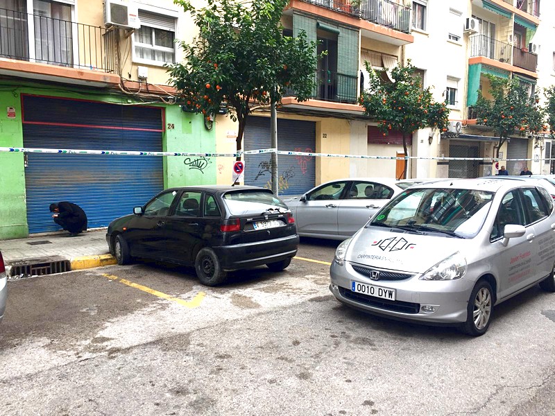 Acceso al bajo comercial antes del inicio de las obras en esta reforma integral